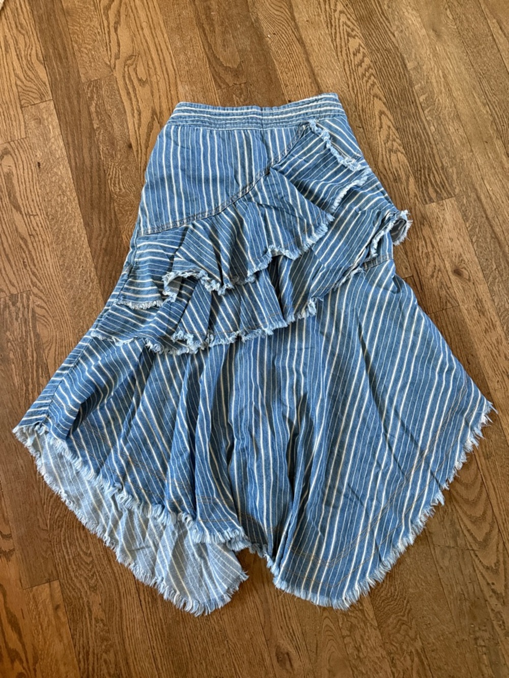 Pilcro Urban Outfitters Striped Asymmetrical Ruffle Skirt in Blue & White Sz 4
